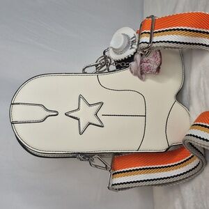 Cowgirl Boot Crossbody Bag WHITE👢